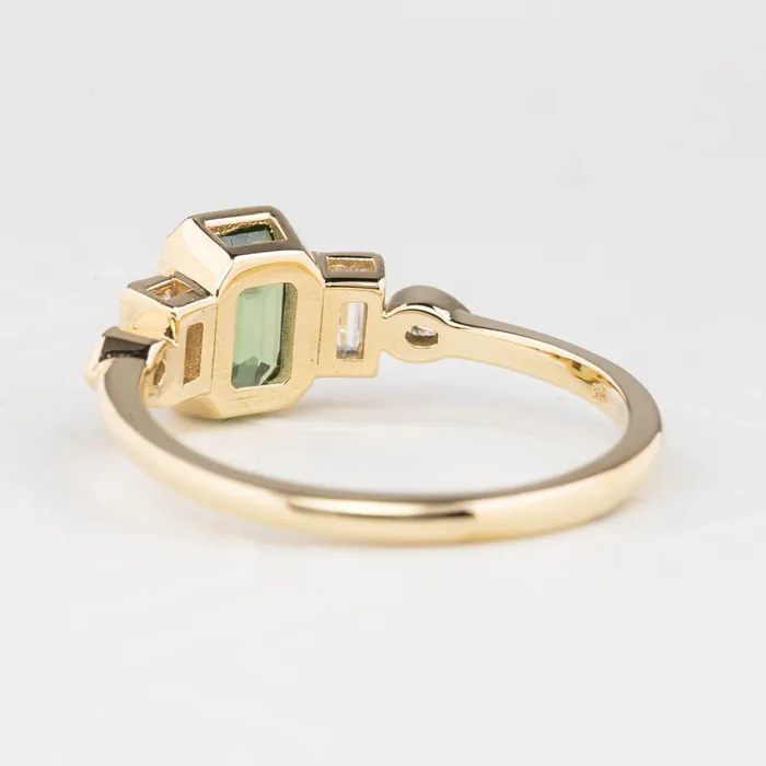 Envero Jewelry Rings Edith Setting EmeraldRadiant cut Envero Jewelry Rings Edith Setting EmeraldRadiant cut