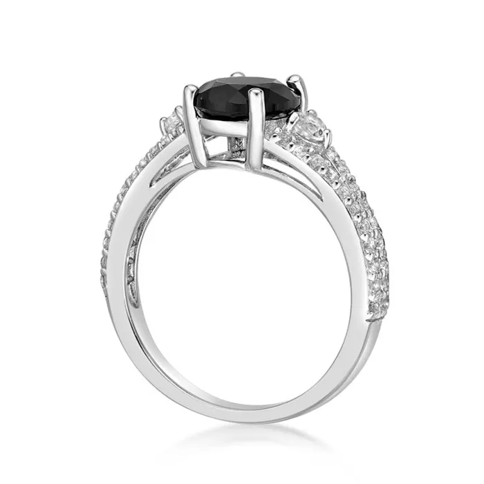 Goldia Rings Oval Onyx and White Topaz Split Shank Ring in Sterling Silver Goldia Rings Oval Onyx and White Topaz Split Shank Ring in Sterling Silver
