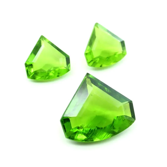 Earrings Karizma Jewels 3pc Set for Pendant Earrings Synthetic Glass Cut Stones Peridot Green Earrings Karizma Jewels 3pc Set for Pendant Earrings Synthetic Glass Cut Stones Peridot Green