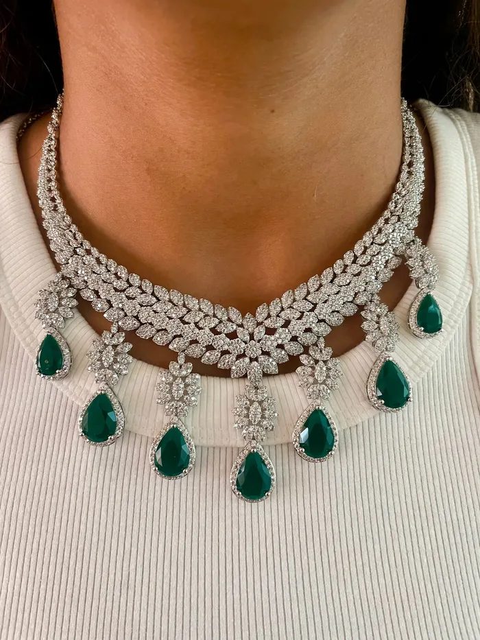 PRERTO ECOMMERCE PRIVATE LIMITED Emerald Pine Drops Diamond Necklace Set Necklaces PRERTO ECOMMERCE PRIVATE LIMITED Emerald Pine Drops Diamond Necklace Set Necklaces