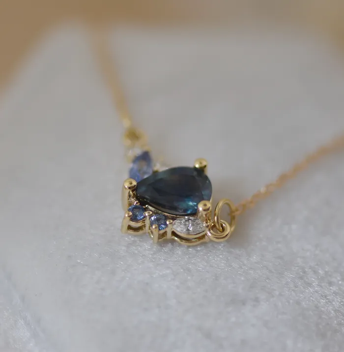 Albrecht Jewellery Necklaces Pear Montana Sapphire Cluster Necklace 14K Gold Albrecht Jewellery Necklaces Pear Montana Sapphire Cluster Necklace 14K Gold