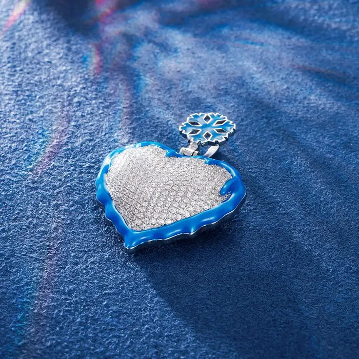 icezeusshop Necklaces Glow In Dark Frozen Heart Pendant