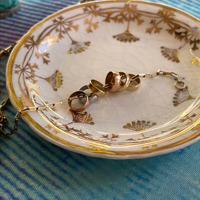 PreStyled Sets Gold Rings Yellow Gold Rose Gold White Gold 14k Gold Vintage sold individually Love Vintage Paris