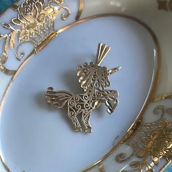 PreStyled Sets Vintage Paris Jewelry Unicorn Pendant Filigree 14k Gold Vintage PreStyled Sets Vintage Paris Jewelry Unicorn Pendant Filigree 14k Gold Vintage
