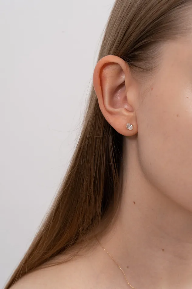 PRMAL Facet 05ct Oval Stud Earrings PRMAL Facet 05ct Oval Stud Earrings