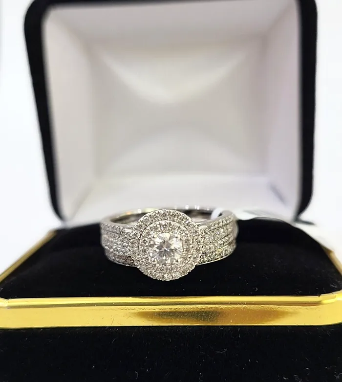 Rings Gold and Diamond REAL 14k White Gold Diamond Ring Round Shaped Ladies Wedding Engagement