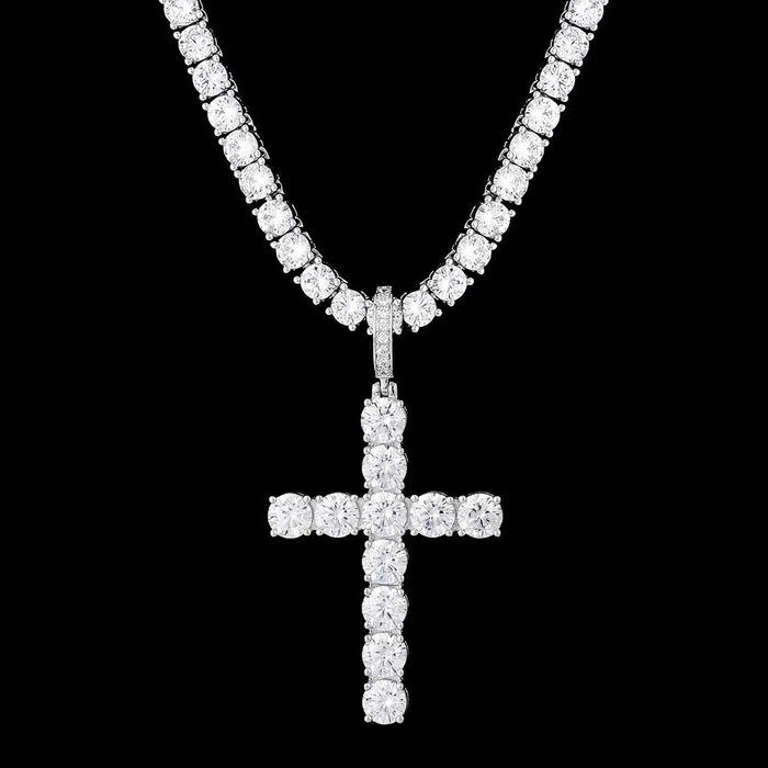 YiWuJinAo Necklaces VVS Moissanite Solid Silver Cross Pendant in White Gold YiWuJinAo Necklaces VVS Moissanite Solid Silver Cross Pendant in White Gold