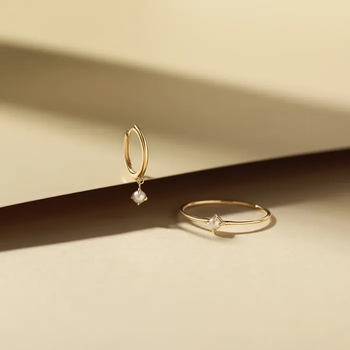Earrings Aurelie Gi HELENA Single White Pearl Dangle Huggie Hoop