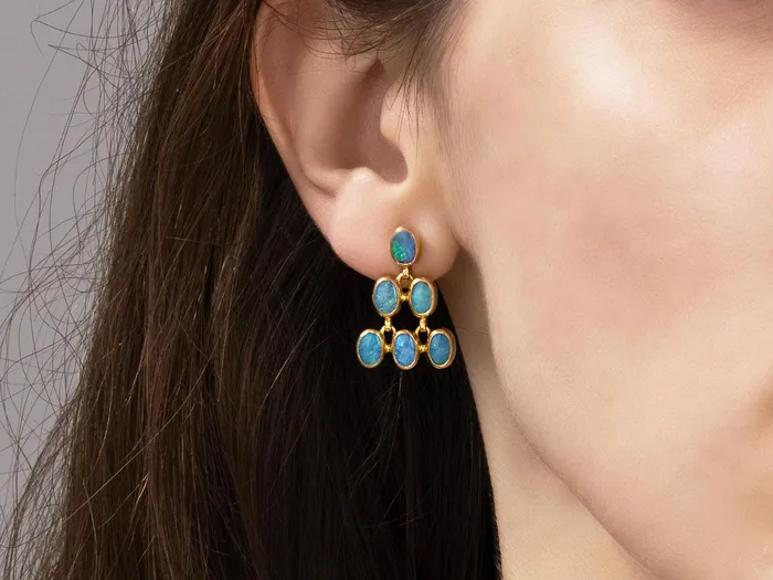 Earrings GG GOLD OOAK GURHAN Pointelle Gold Opal Stud Earrings 6x4mm Ovals in Pyramid Shape Earrings GG GOLD OOAK GURHAN Pointelle Gold Opal Stud Earrings 6x4mm Ovals in Pyramid Shape