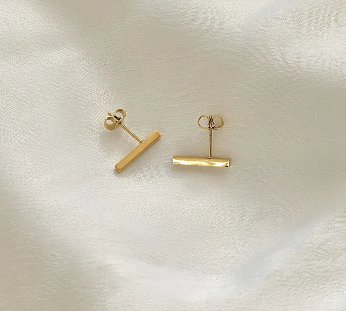 18K GOLD LONG BAR STUD EARRING SAMPLE Mai Dsire Earrings