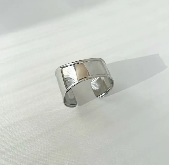 Bracelets EBONIE SILVER BOLD ASYMMETRICAL CUFF BRACELET Mai Dsire
