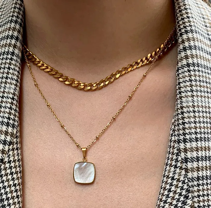 HERMI PEARL PENDANT NECKLACE Mai Dsire Necklaces