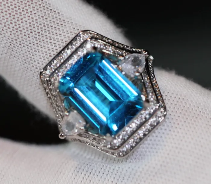 Lab Diamonds London Rings Aquamarine Blue Emerald Diamond Ring