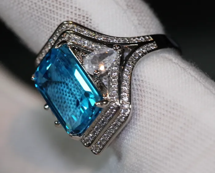 Lab Diamonds London Rings Aquamarine Blue Emerald Diamond Ring
