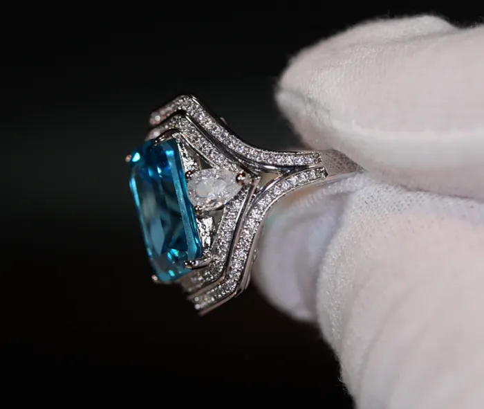 Lab Diamonds London Rings Aquamarine Blue Emerald Diamond Ring