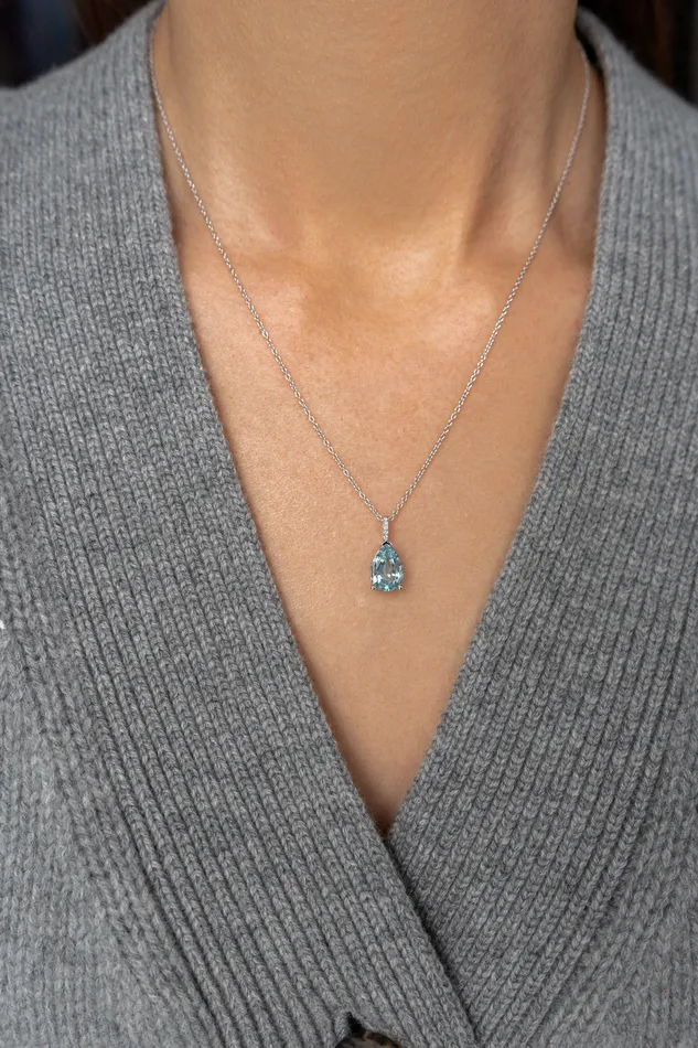 LEO MATHILD Custom Made Aquamarine 212 ct Necklace Necklaces