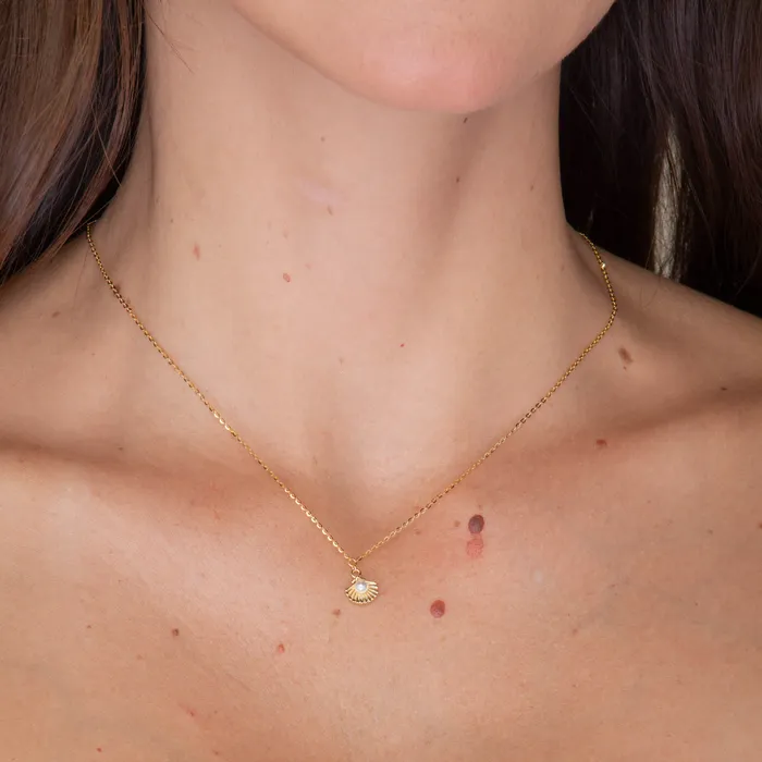 Necklaces Camile Stone Shell Pearl Necklace