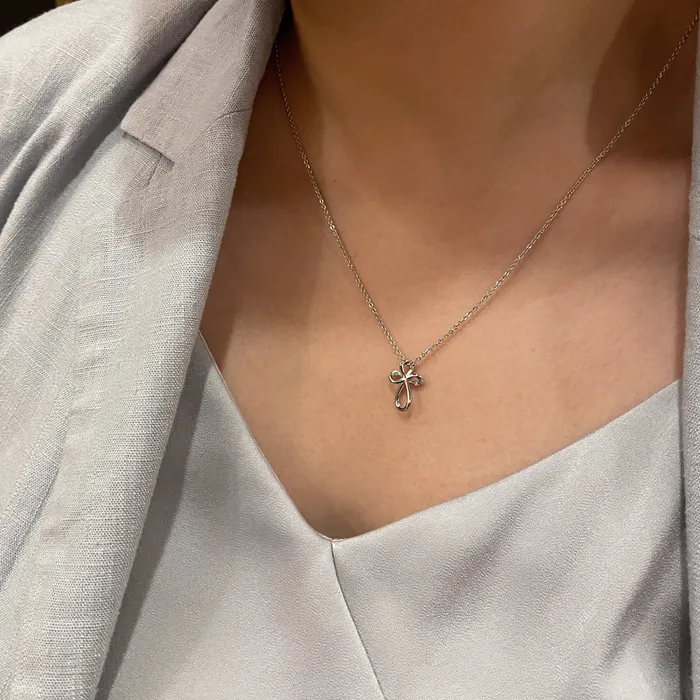 Necklaces Jacob Rachel Infinity Cross Pendant Necklace White Gold
