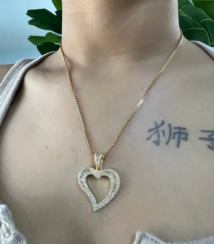 Wavy Heart Pendant CharmBox Necklaces