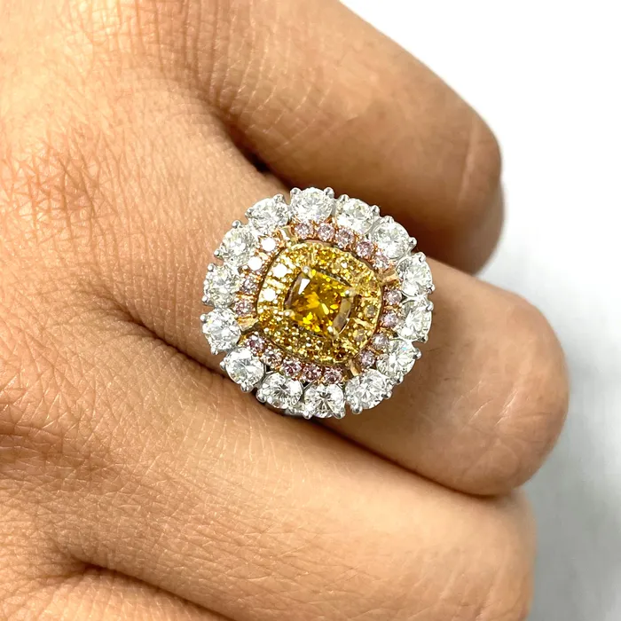 Beauvince Rings Sun Diamond Cocktail Ring 258 ct Diamonds in Gold