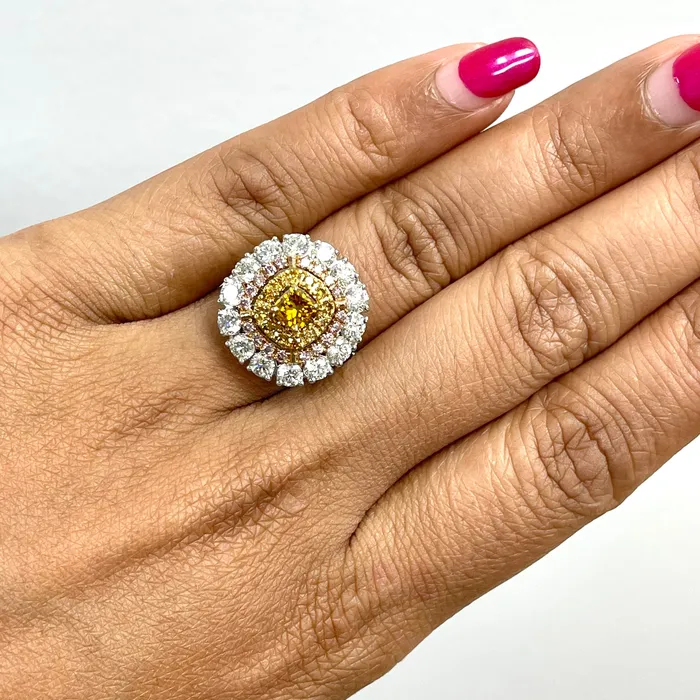 Beauvince Rings Sun Diamond Cocktail Ring 258 ct Diamonds in Gold