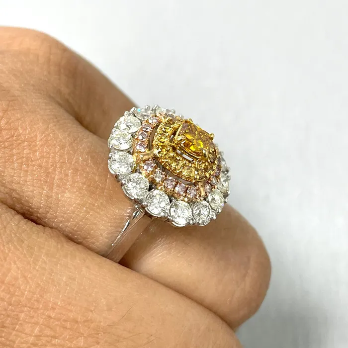 Beauvince Rings Sun Diamond Cocktail Ring 258 ct Diamonds in Gold