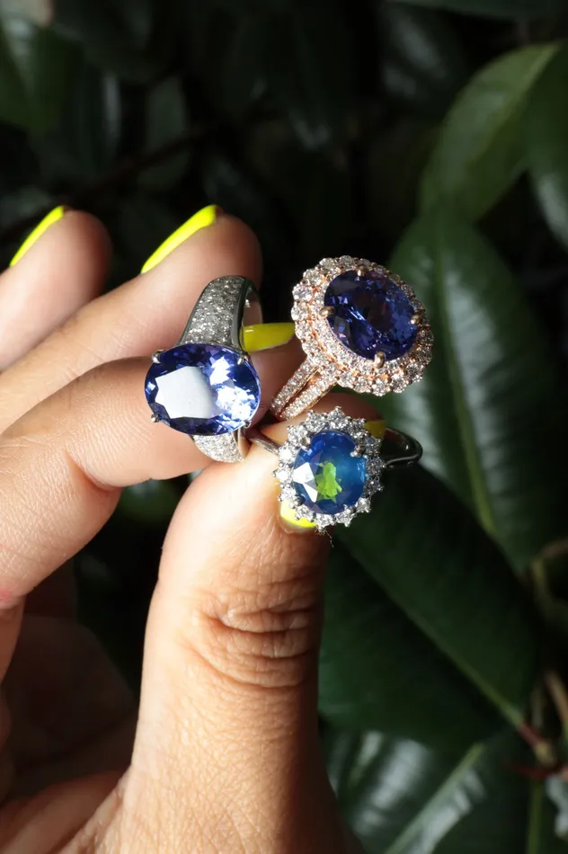 Crown Jewels Coin Rings 51 ct Tanzanite and Diamond Ring Crown Jewels Coin Rings 51 ct Tanzanite and Diamond Ring