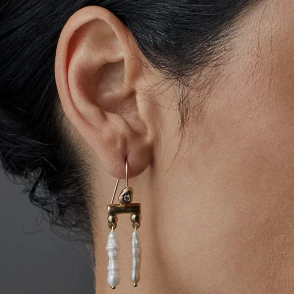Earrings Julie Cohn Design SCALE BRONZE PEARL PETITE CHANDELIER EARRING