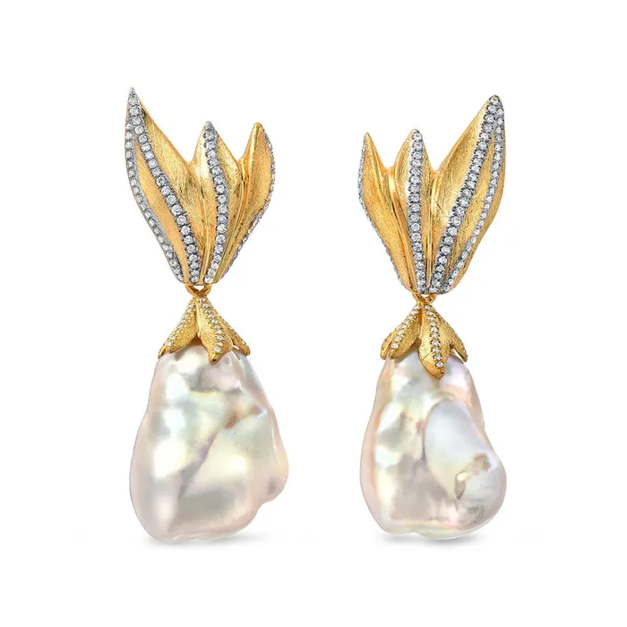 Earrings VICTOR VELYAN Pearl Drop Earrings With Diamonds