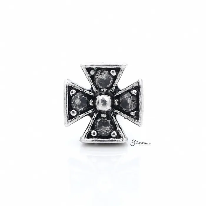 Glitters Earrings CZ Cross Pattee Tragus Cartilage Earring Stud