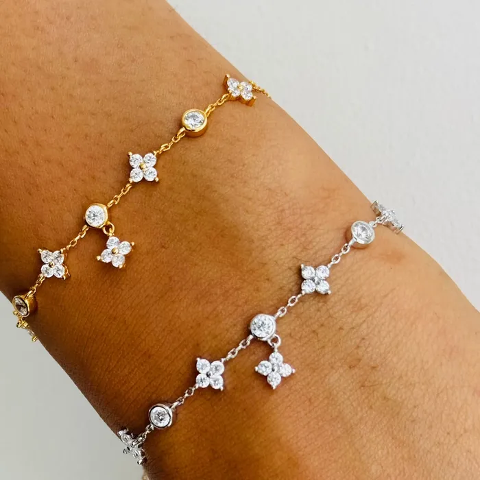 Necklaces Seola Jewelry Dainty Clover Necklace and Bracelet GIFT SET