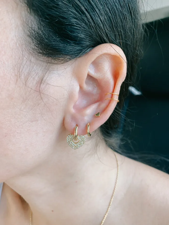 pau jewelry Necklaces Tiny heart studs pau jewelry Necklaces Tiny heart studs