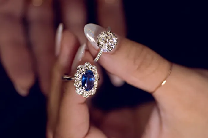 Rings Royal Blue Oval Natural Sapphire and Diamond Ring Crown Jewels Coin
