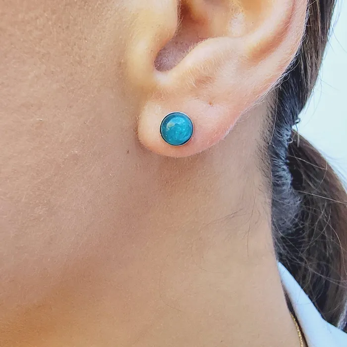 Uniquelan Jewelry Earrings Neon Apatite Bezel Stud Earrings