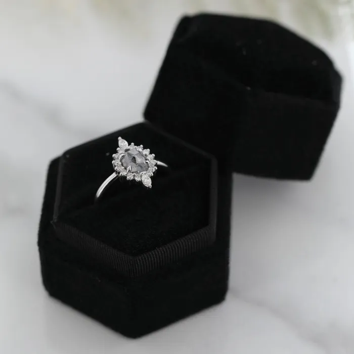VENVS Rings The Calisto 18k Yellow Size 525 Stone MOS164 Black Ring Box Custom Engraving 110311 75 VENVS Rings The Calisto 18k Yellow Size 525 Stone MOS164 Black Ring Box Custom Engraving 110311 75